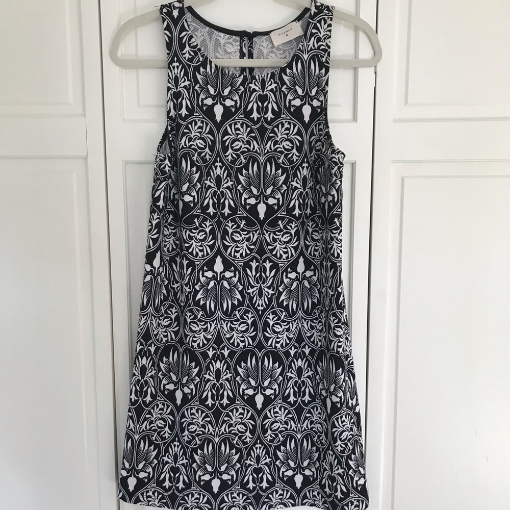 Everly sleeveless dress
